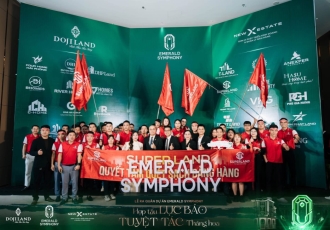 EMERALD SYMPHONY - BÙNG NỔ CẢM XÚC VỚI SỰ HÒA ÂM CỦA 1.200 